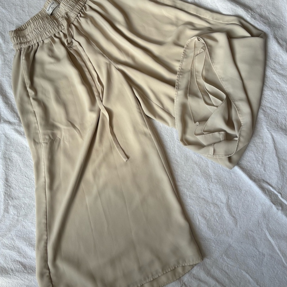 Babaton Cream Elastic Waist Pants